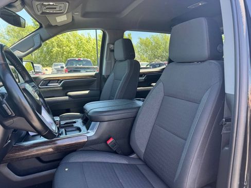 Used 2025 GMC Sierra 1500 Elevation w/ Preferred Package AWD/4WD image 13