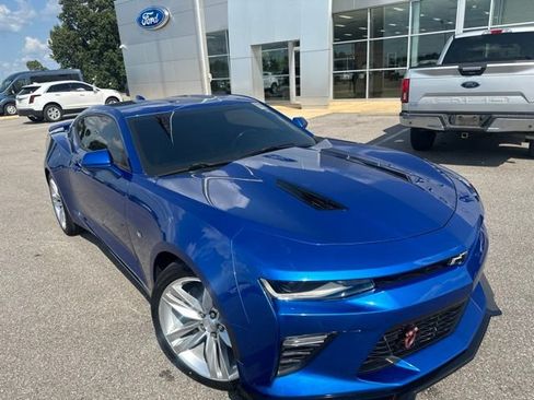 Used 2017 Chevrolet Camaro SS RWD image 6