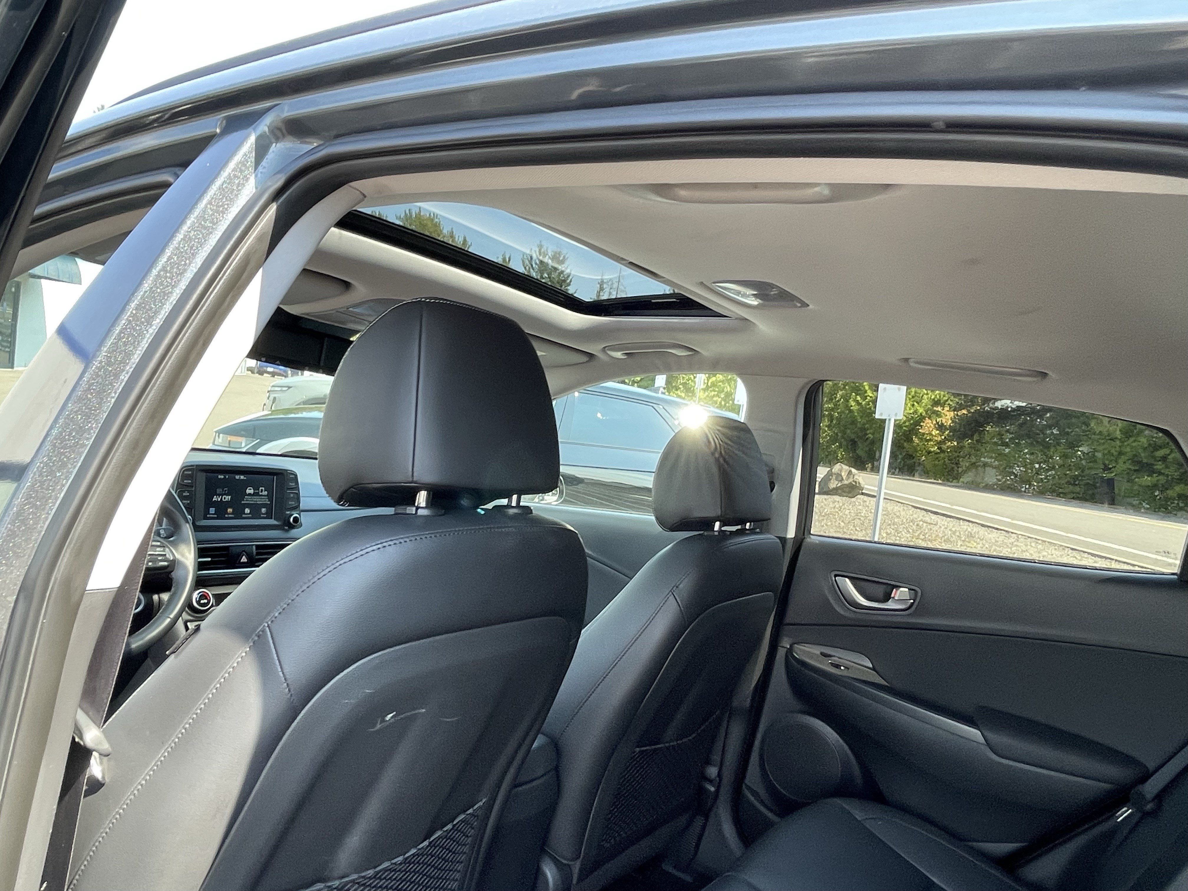 Used 2019 Hyundai Kona Limited FWD image 16
