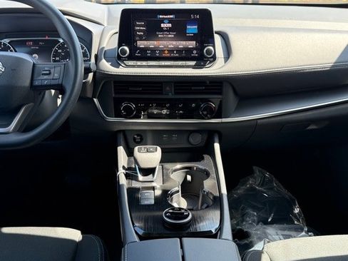 New 2026 Nissan Rogue S image 23