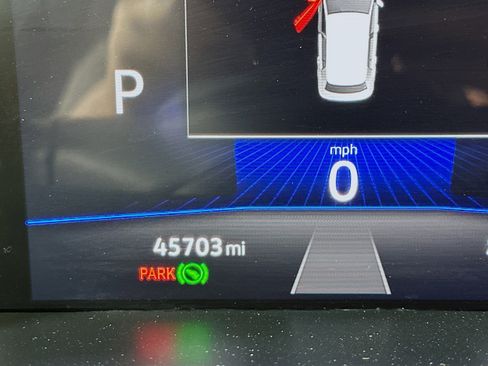 Used 2024 Volkswagen Tiguan SE image 19