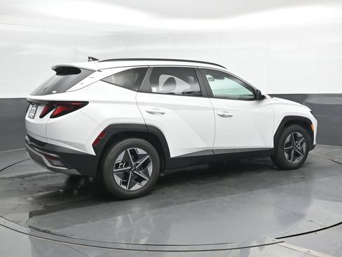 Used 2026 Hyundai Tucson SEL FWD image 3