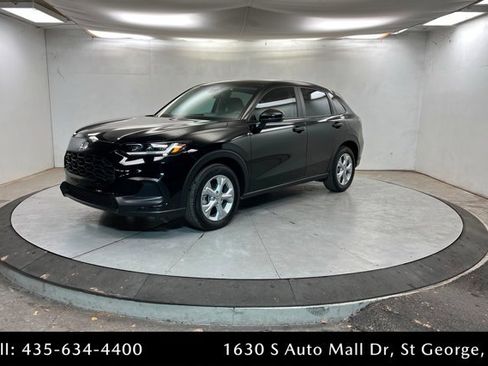 Certified 2025 Honda HR-V LX image 1