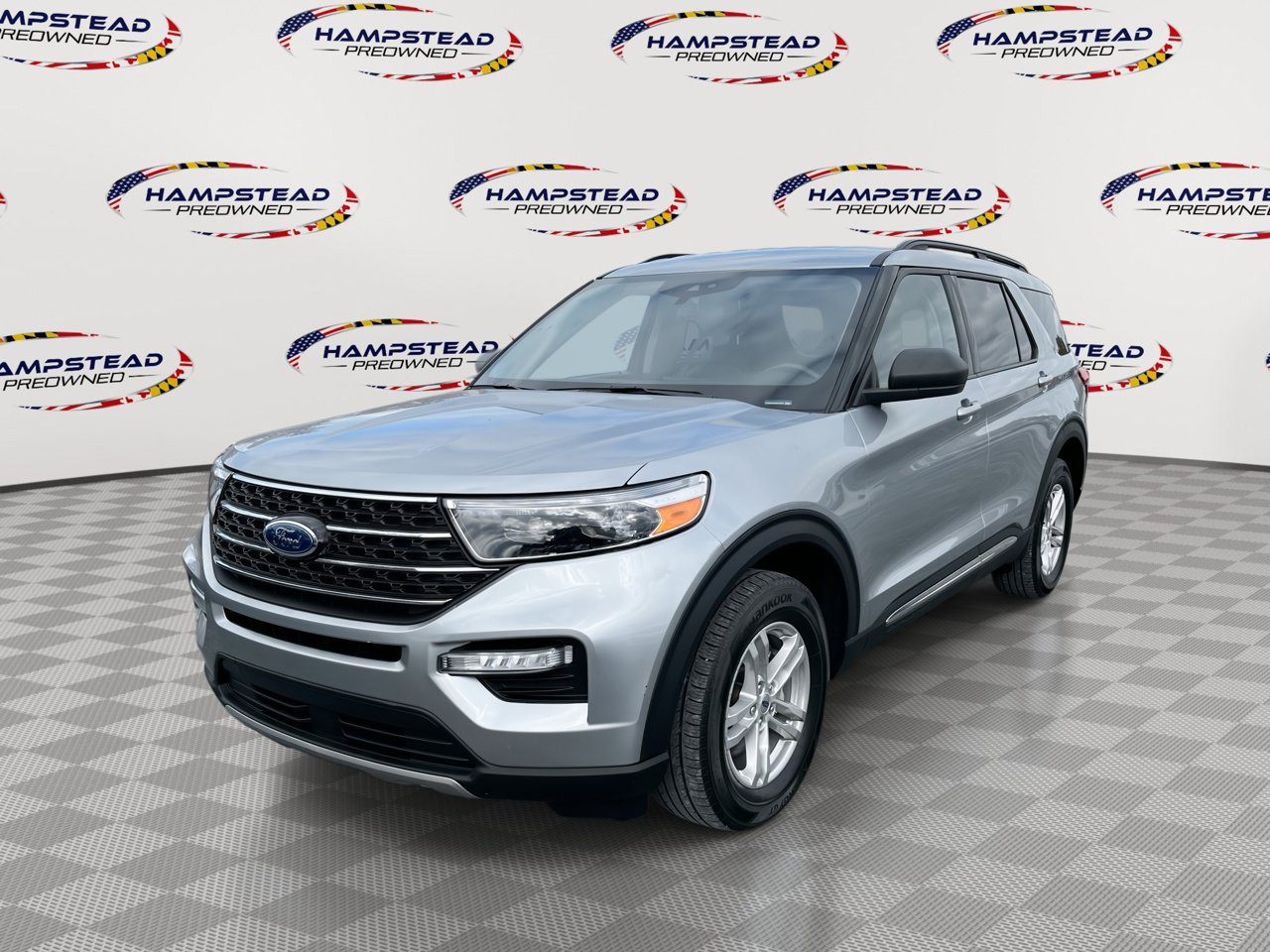 Used 2022 Ford Explorer XLT w/ Equipment Group 202A AWD/4WD image 1
