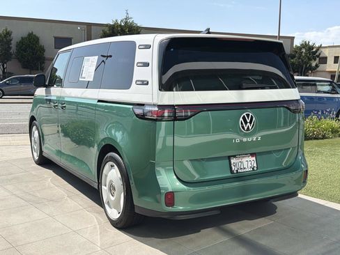 Certified 2025 Volkswagen ID. Buzz 1st Edition RWD image 3