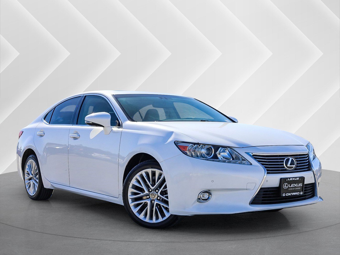 Used 2015 Lexus ES 350 w/ Luxury Package FWD image 1