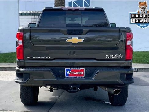 Used 2022 Chevrolet Silverado 2500 High Country w/ Technology Package image 4