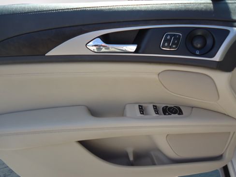 Used 2020 Lincoln MKZ Reserve w/ Monochromatic Package AWD/4WD image 25