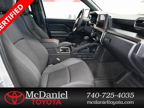 Certified 2025 Toyota 4Runner SR5 AWD/4WD image 11