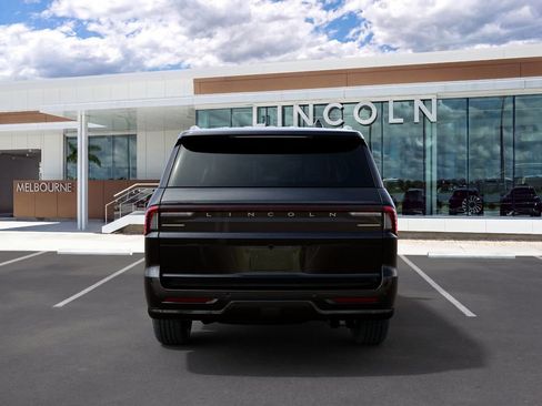 New 2027 Lincoln Navigator L Black Label RWD image 7