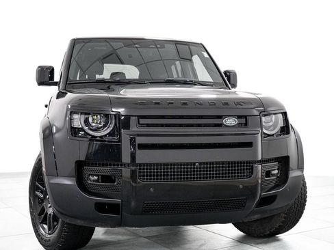 Used 2022 Land Rover Defender 110 S AWD/4WD image 3