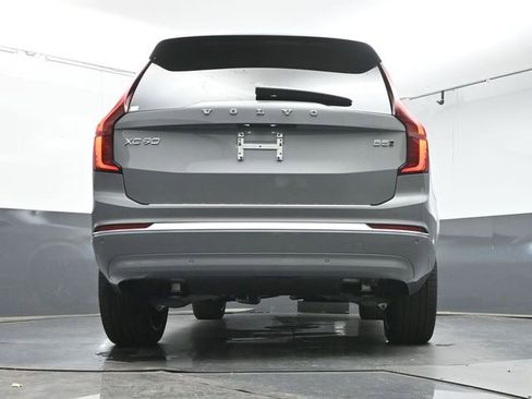 New 2026 Volvo XC90 B5 Plus w/ Protection Package Premier AWD/4WD image 38