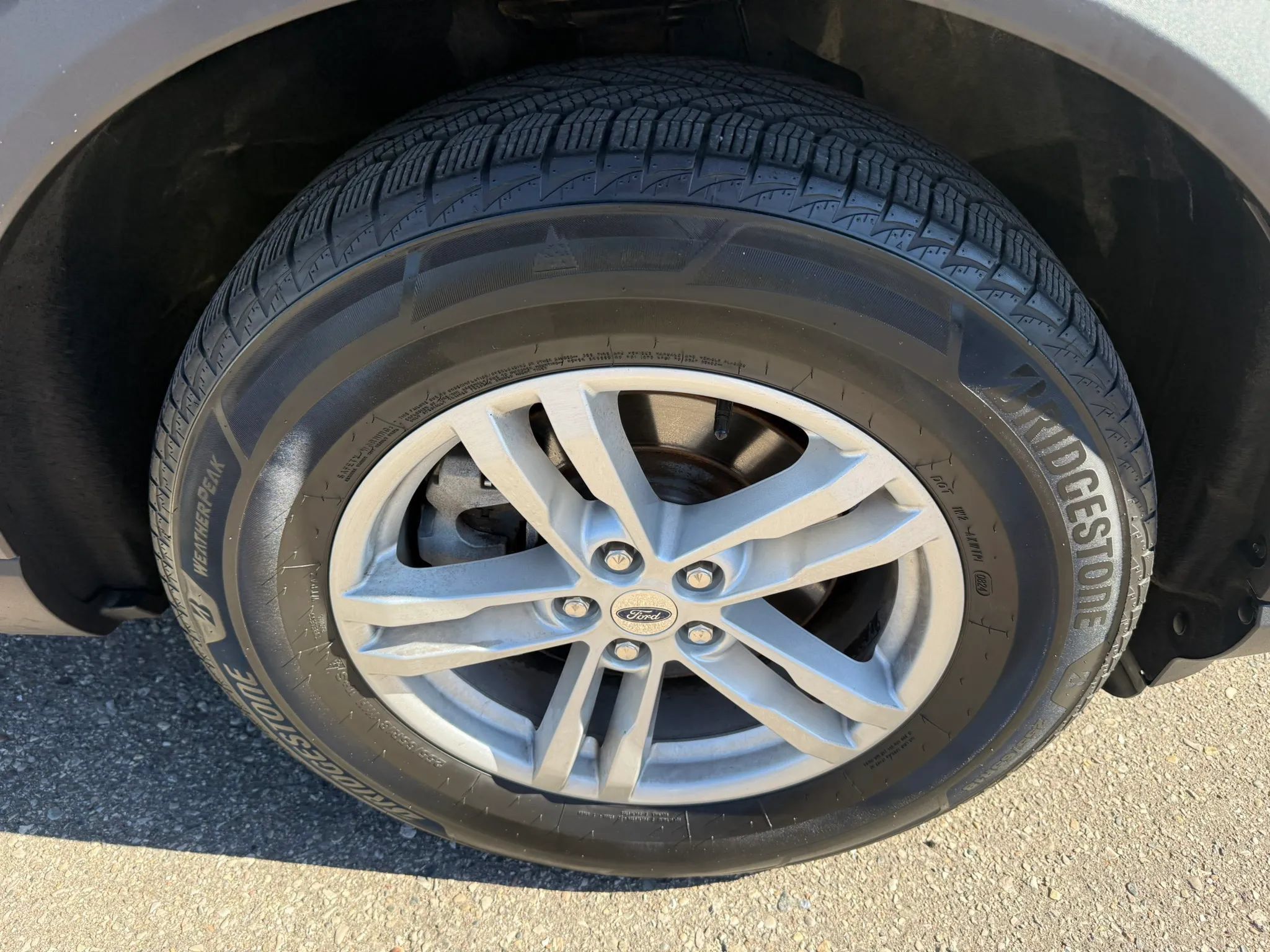 Used 2020 Ford Explorer XLT w/ Equipment Group 202A AWD/4WD image 12
