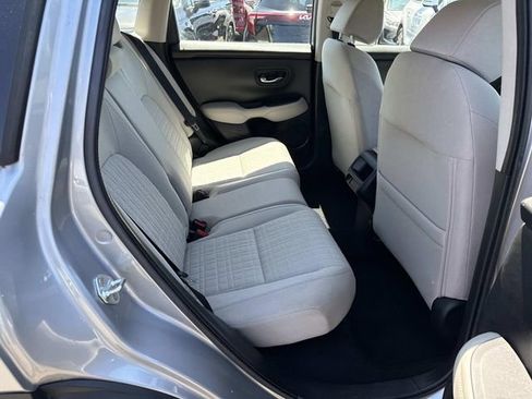Used 2023 Honda HR-V LX image 11
