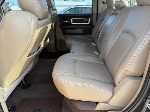 Used 2011 RAM 1500 Laramie image 10