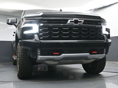 Used 2025 Chevrolet Silverado 1500 ZR2 w/ Technology Package AWD/4WD image 28