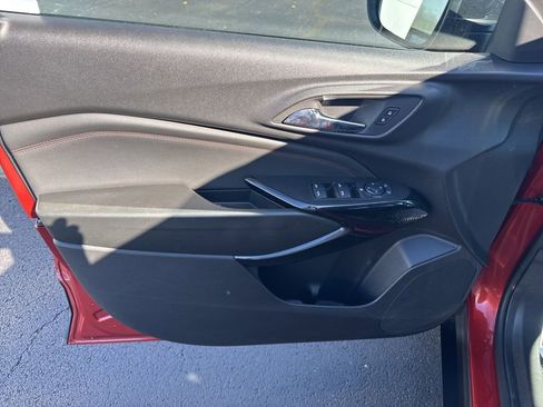 Used 2024 Chevrolet Trax RS w/ Driver Confidence Package image 6