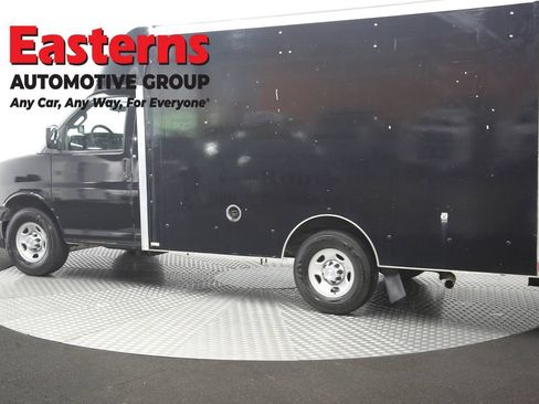 Used 2017 Chevrolet Express 3500 RWD image 59