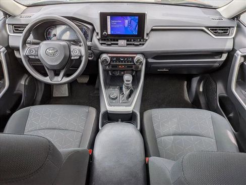 Used 2025 Toyota RAV4 XLE w/ Convenience Package image 18