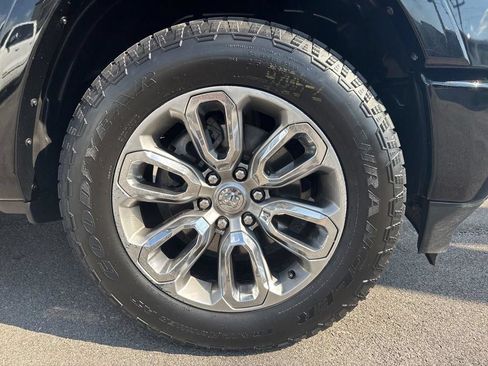 Used 2020 RAM 1500 Laramie w/ Sport Appearance Package AWD/4WD image 11