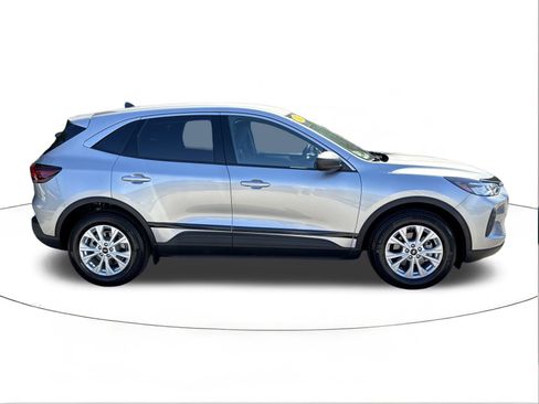 Used 2024 Ford Escape Active w/ Tech Pack #1 image 2