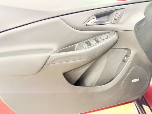 Used 2018 Chevrolet Volt LT w/ LT Driver Confidence Package FWD image 12