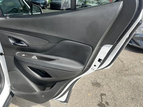 Used 2019 Buick Encore Essence FWD image 14