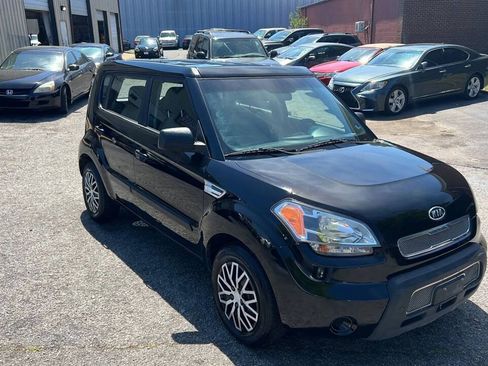 Used 2011 Kia Soul FWD image 3