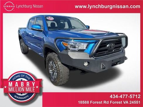 Used 2017 Toyota Tacoma TRD Off-Road w/ Premium & Technology Package AWD/4WD image 1