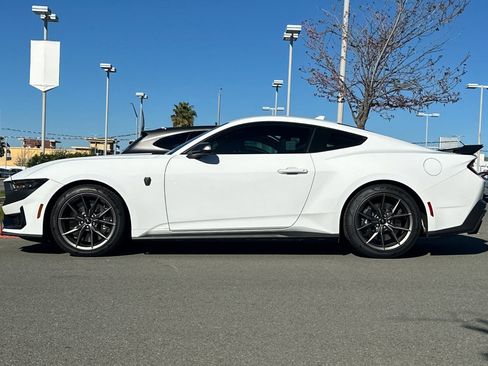 Used 2024 Ford Mustang Dark Horse image 7