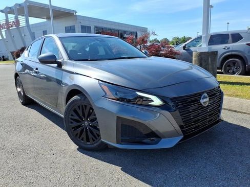 New 2026 Nissan Altima 2.5 SV w/ SV Special Edition Package FWD image 1