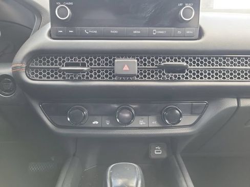 Used 2023 Honda HR-V Sport image 25