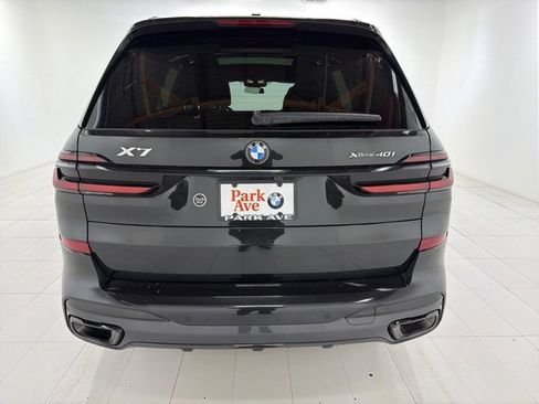 Used 2025 BMW X7 xDrive40i w/ Executive Package image 4