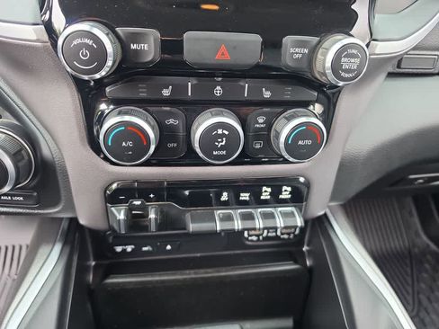 Used 2019 RAM 1500 Big Horn AWD/4WD image 19