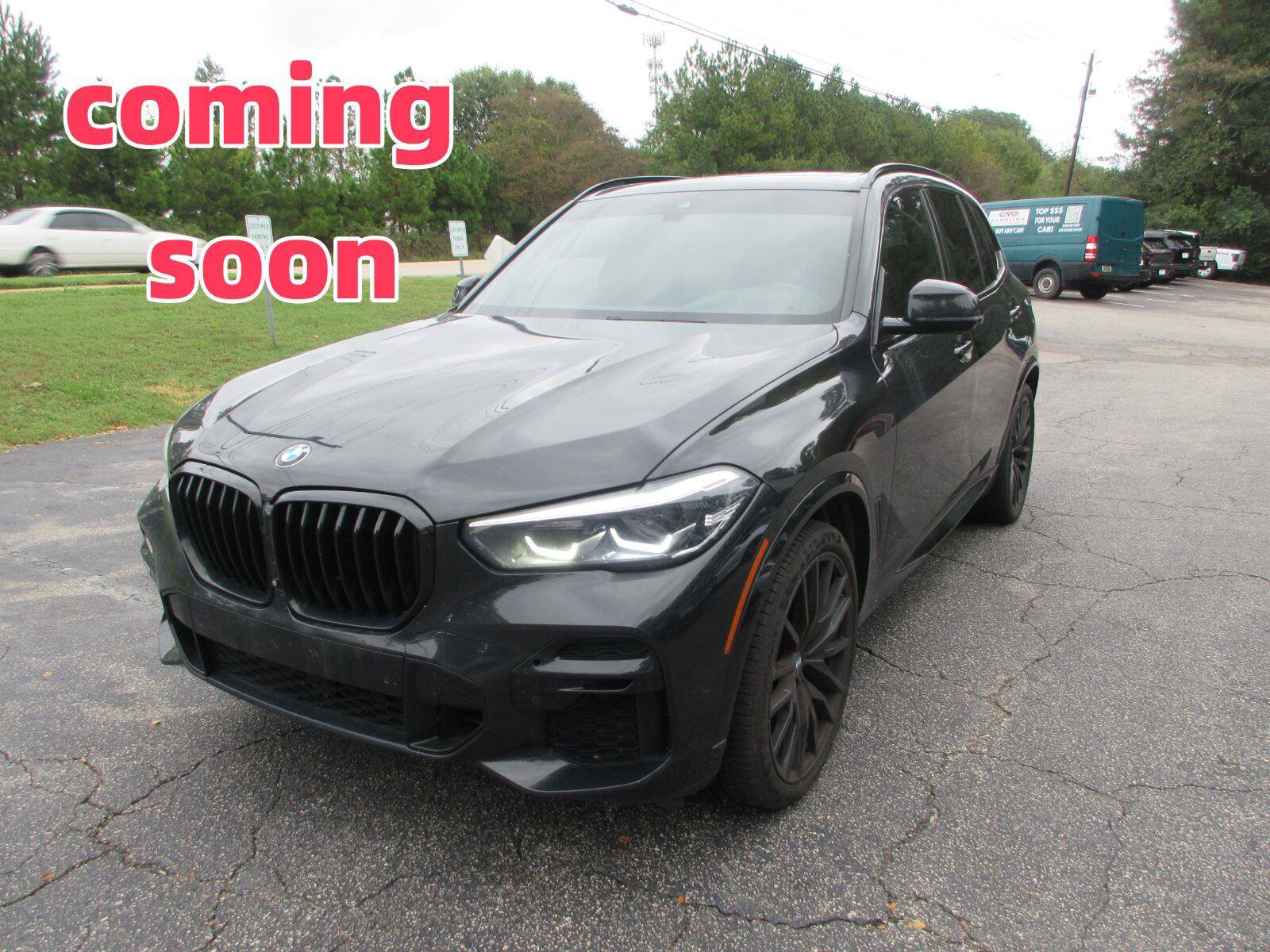 Used 2022 BMW X5 xDrive40i w/ M Sport Package AWD/4WD image 1