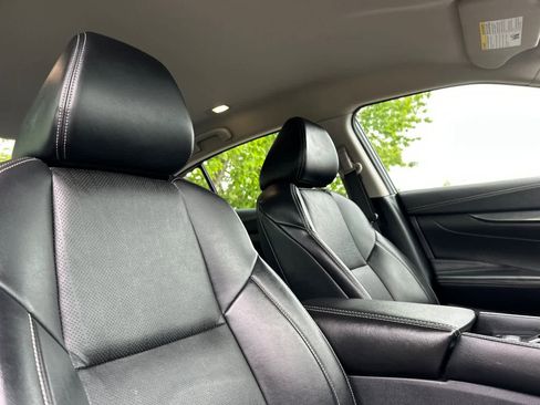 Used 2020 Nissan Maxima 3.5 SV w/ Floor Mat Group FWD image 16