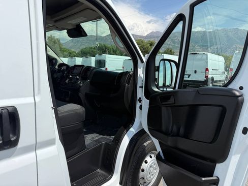 Used 2023 RAM ProMaster 3500 w/ Convenience Group FWD image 16