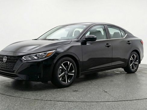 Used 2025 Nissan Sentra SV FWD image 3