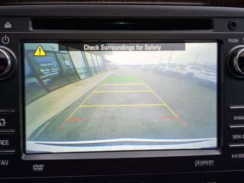 Used 2016 Chevrolet Traverse LT w/ Traveler's Package image 32