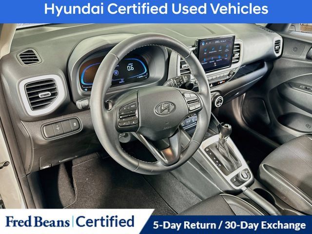 Used 2023 Hyundai Venue Limited FWD image 20