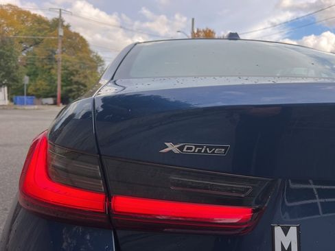 Used 2023 BMW 330i xDrive Sedan w/ Driving Assistance Package image 10