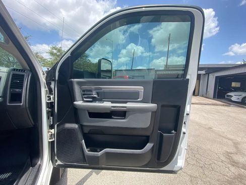 Used 2014 RAM 2500 Tradesman w/ Power & Remote Entry Group AWD/4WD image 9