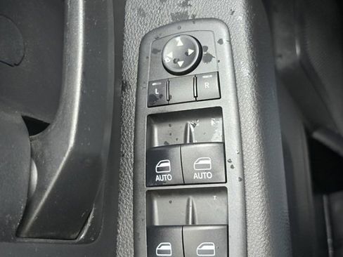 Used 2018 RAM 1500 Express w/ Express Value Package image 15