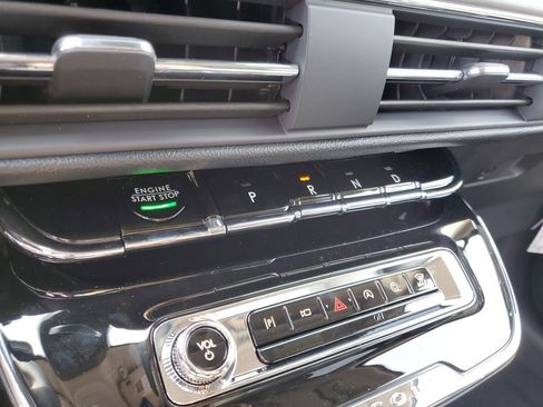 New 2026 Lincoln Corsair Premiere image 29