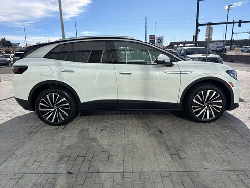 Used 2023 Volkswagen ID.4 Pro S Plus image 8