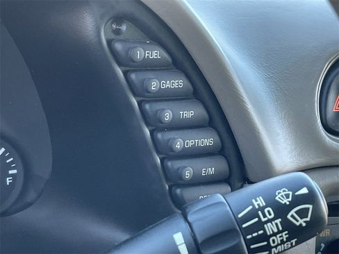 Used 2004 Chevrolet Corvette Convertible w/ Preferred Equipment Group image 28