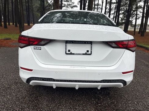 Used 2025 Nissan Sentra SV w/ All-Weather Package image 4