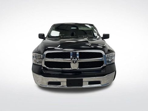 Used 2022 RAM 1500 Classic SLT image 9