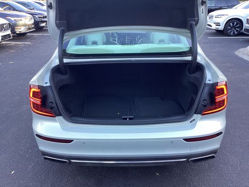 Used 2020 Volvo S60 T5 Inscription w/ Protection Package Premier image 34