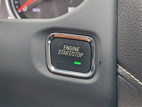 Used 2023 GMC Acadia SLE w/ Driver Convenience Package image 20